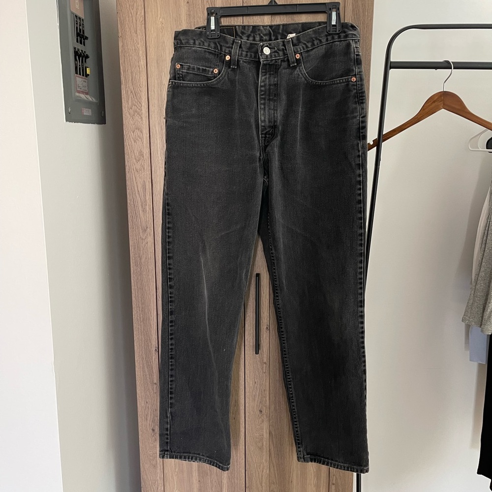 relaxed fit levi jeans